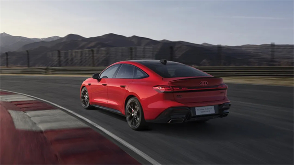 全新上汽奥迪A5L Sportback正式上市，限时臻享价25.99万元起